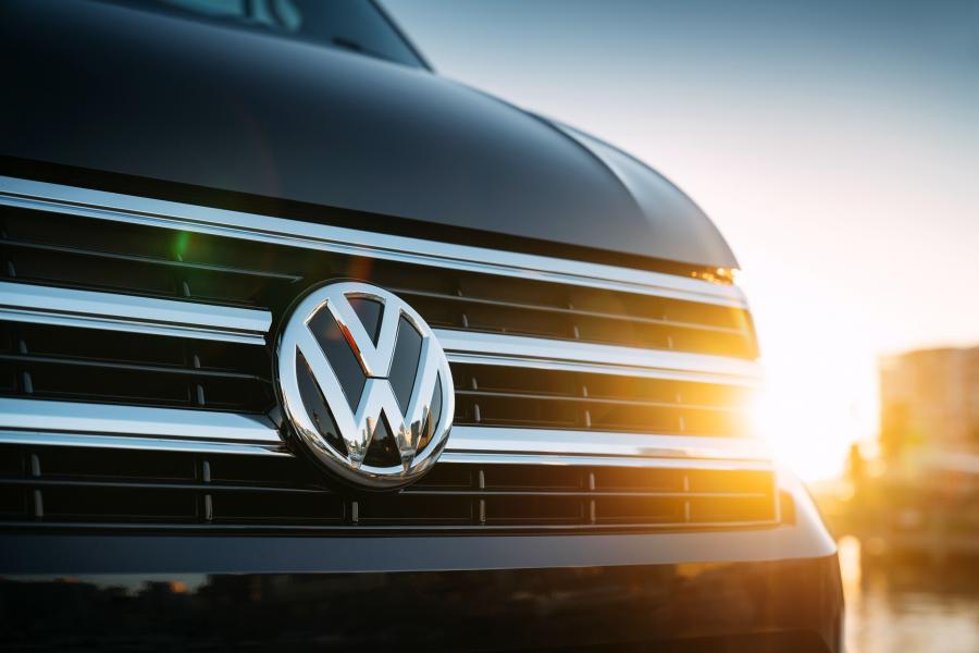 Логотип Volkswagen Crafter High Roof Van LWB 2018 года  (AU) (фото 4 из 28)